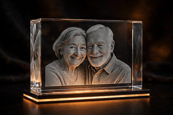 Family photo 3D-engraved in crystal — AB Crystal Collection