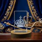 Bourbon Crown 3D Engraved Crystal Trophy Sculpture - Elegant Decorative Gift