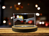 Hand of God et Adam Michelangelo 3d Gravure Crystal 3D Crystal Gravé Crystal / Gift / Decor / Collectible / Souvenir