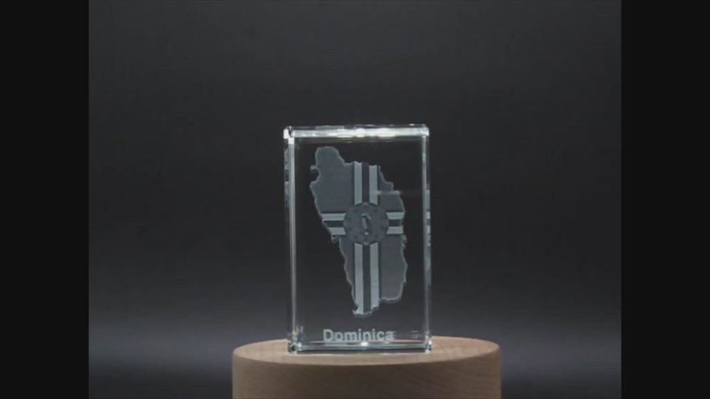 Dominica 3D Engraved Crystal