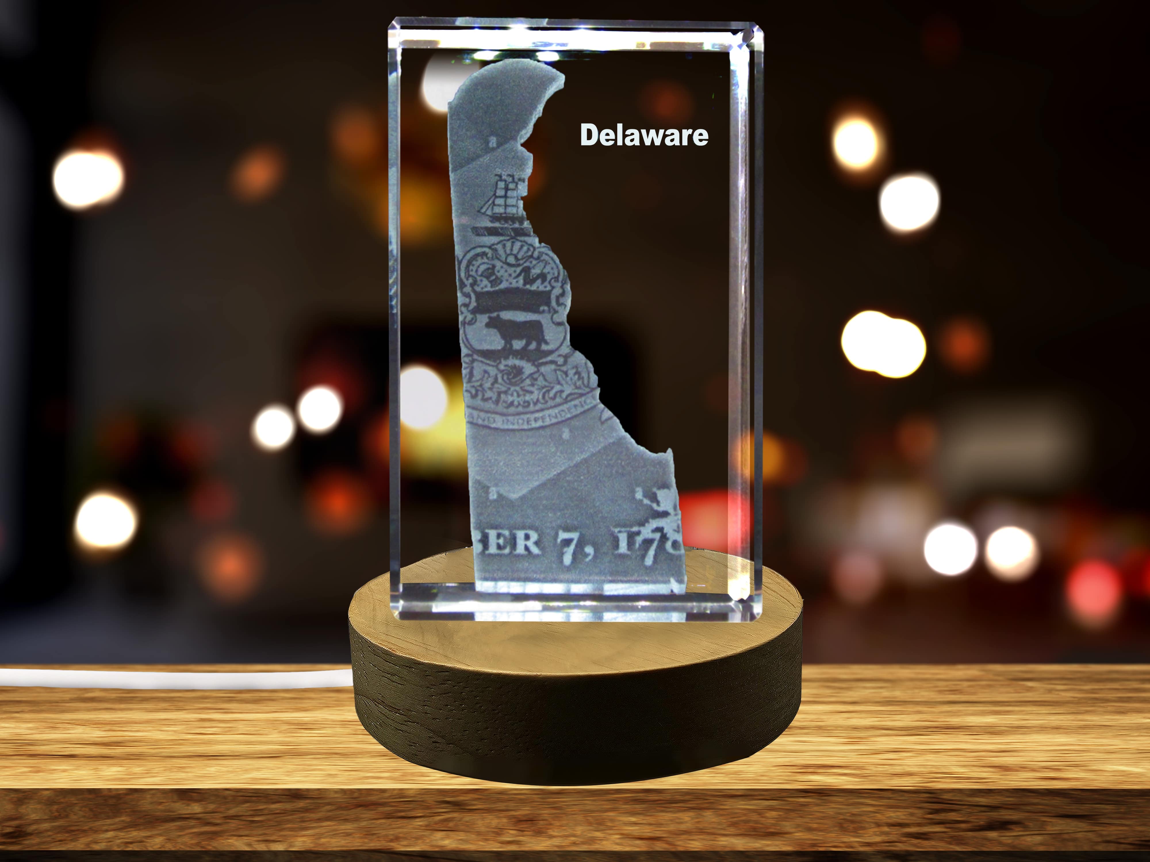 Delaware 3D Engraved Crystal 3D Engraved Crystal Keepsake/Gift/Decor/Collectible/Souvenir A&B Crystal Collection